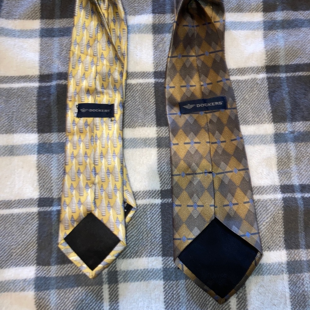 Dockers pair of ties - Picture 2 of 3